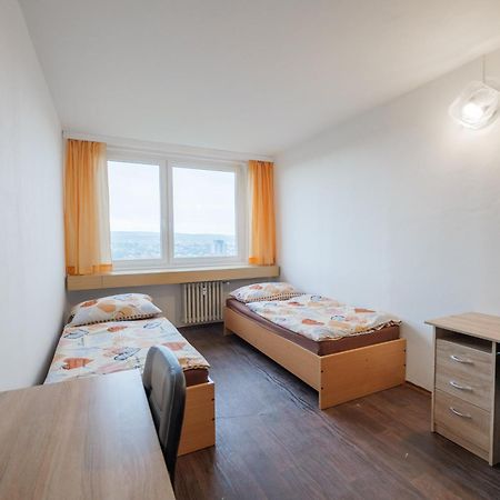 Tvm Tower Modrany Hostel Prága Kültér fotó