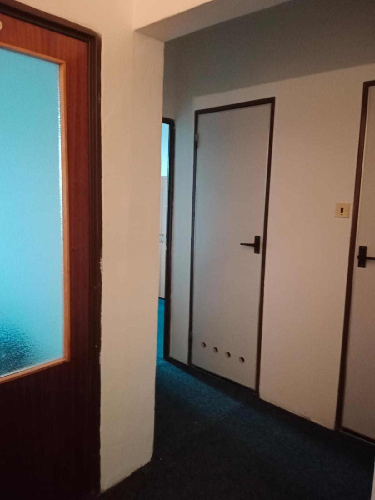 Tvm Tower Modrany Hostel Prága Kültér fotó